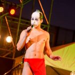ゴールデンボンバーがヒット曲『女々しくて』で、花火打ち上げのカウントダウンを成功させる！＜2019 神宮外苑花火大会＞