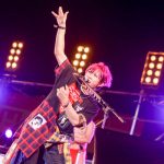 ゴールデンボンバーがヒット曲『女々しくて』で、花火打ち上げのカウントダウンを成功させる！＜2019 神宮外苑花火大会＞