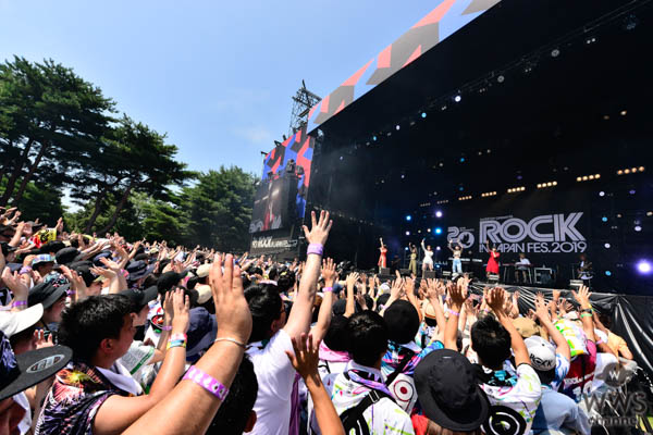 【ライブレポート】Little Glee Monster（リトグリ)が青空の下、圧倒的なハーモニーで奏でる！＜ROCK IN JAPAN FESTIVAL 2019＞