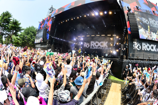 【ライブレポート】miwaが眩しい陽射しを受けPARK STAGEに登場！ロックチューンで夏本番を盛り上げる！＜ROCK IN JAPAN FESTIVAL 2019＞