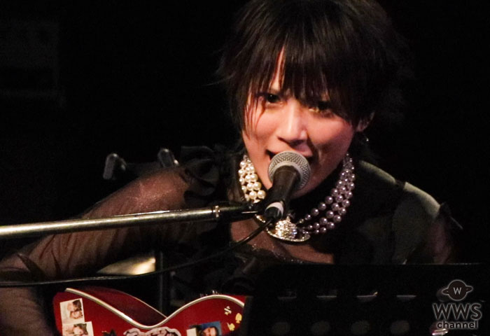 【動画】kinoshita、アコースティックギターで『生きる』を弾き語る