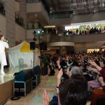 氷川きよしが東京・ゲートシティ大崎アトリウムでニューアルバム「新・演歌名曲コレクション10．-龍翔鳳舞-」発売記念イベント開催！
