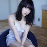 桃月なしこ、三姉妹連続グラビア公開！