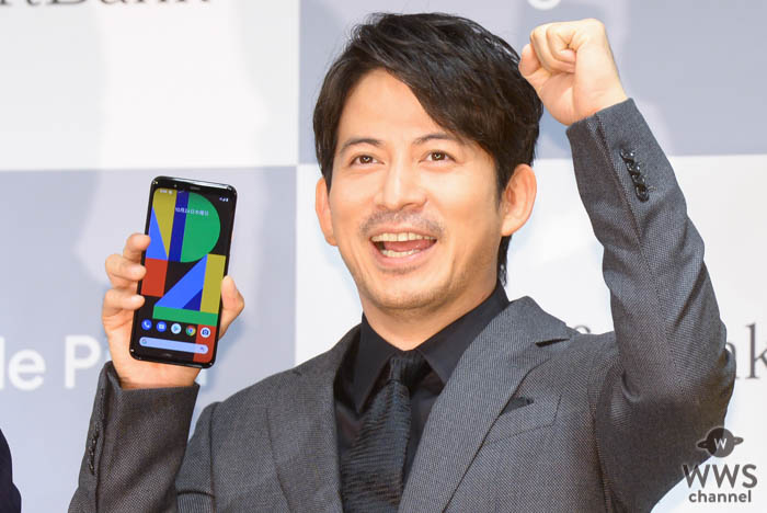 V6・岡田准一、「携帯の新しい時代が始まる」！ソフトバンク新型スマホ「Google Pixel 4」の感想語る