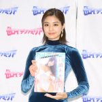 林ゆめ、タイトなワンピース衣装で『Platinum FLASH×ゼロイチファミリア』発売イベントに出演