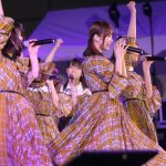 日向坂46が東京モーターショー野外ステージでドローンとコラボライブ！元乃木坂46・永島聖羅がトークショーに登場！