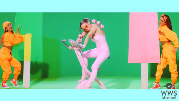 倖田來未・美腹筋輝く新曲「k,」ミュージックビデオ解禁！キュートなカラフルな世界観を表現