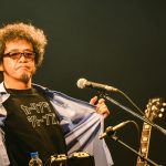 【ライブレポート】奥田民生がCOUNTDOWN JAPAN 19/20初日に登場。ギターと水割りを手に、マイペースなソロパフォーマンスを披露！