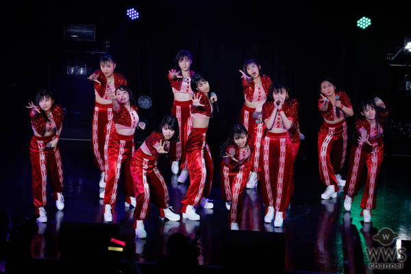 【ライブレポート】BEYOOOOONDS（ビヨーンズ）、グループ初の単独ライブを笑いと熱気の渦で包み込む！