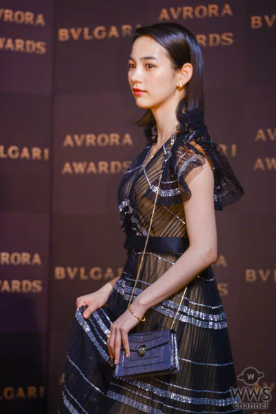 のんが透け感のロングドレスで「ブルガリアウローラ アワード」のフォトコールに登場！＜BVLGARI AVRORA AWARDS 2019＞