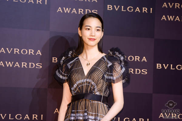 のんが透け感のロングドレスで「ブルガリアウローラ アワード」のフォトコールに登場！＜BVLGARI AVRORA AWARDS 2019＞