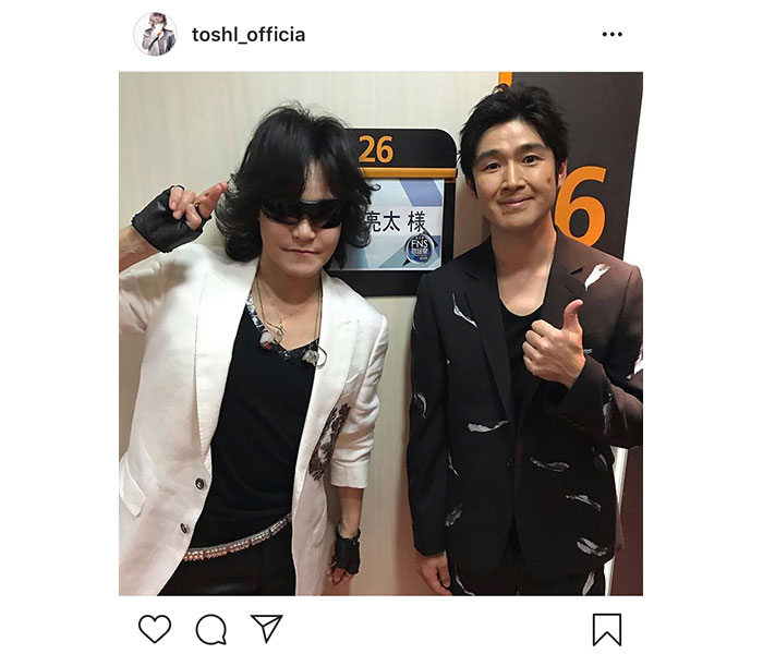 Toshl、藤巻亮太とFNS歌謡祭で『粉雪』披露！「素敵なハーモニー」「素晴らしい共演でした！」