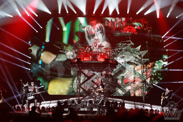 X JAPAN YOSHIKI、KISSの東京ドーム公演にサプライズ出演！自身の「人生を変えたバンド」と夢の共演