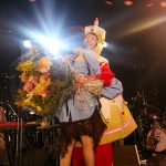 Charaのバースデーライブのお祝いにHIMI＆SUMIREに木村カエラもかけつけた!