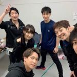 ノンスタイル石田がブログに欅坂46･菅井友香主演舞台『飛龍伝2020』の集合写真をアップ！
