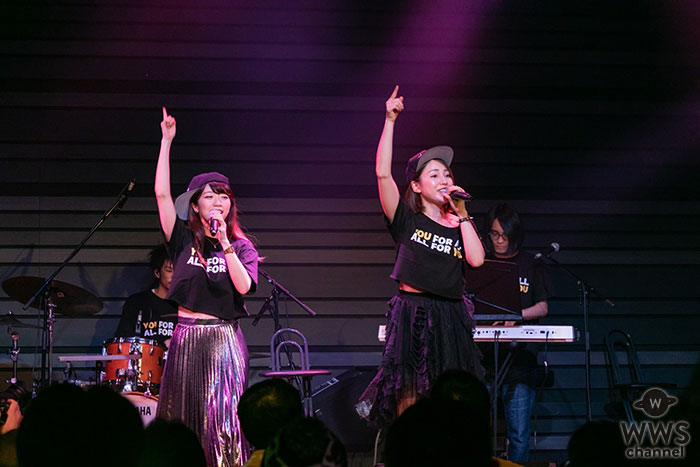 吉川友、ワンマンライブでぱいぱいでか美とラップで地元の情景を歌った新曲「都会のオンナ」を初披露！