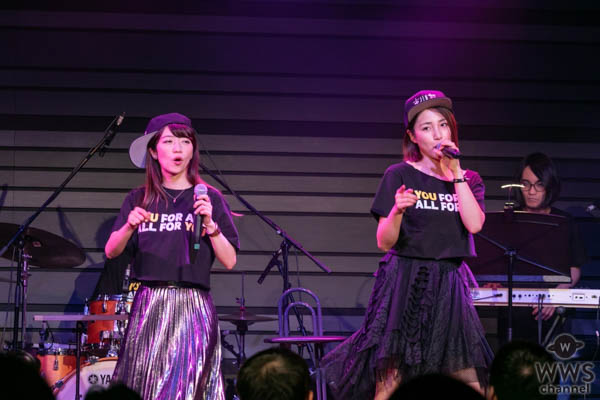 吉川友、ワンマンライブでぱいぱいでか美とラップで地元の情景を歌った新曲「都会のオンナ」を初披露！