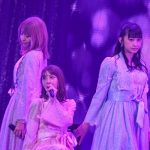 【ライブレポート】HKT48、村重ワールド全開で起こった2時間のセンター交代劇「切り替え速いな！」＜AKB48グループ TDCホールライブ祭り＞