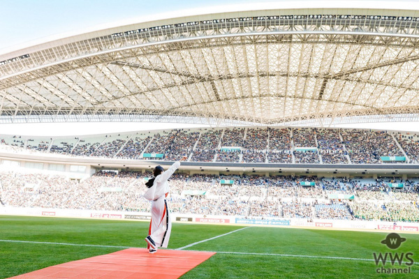 三阪咲、令和初の全国高校サッカー選手権決勝で史上初の2曲熱唱ライブ！