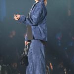乃木坂46 松村沙友理、ランウェイで投げキッス！大人セクシーなファッションで登場＜SDGs推進 TGCしずおか 2020＞