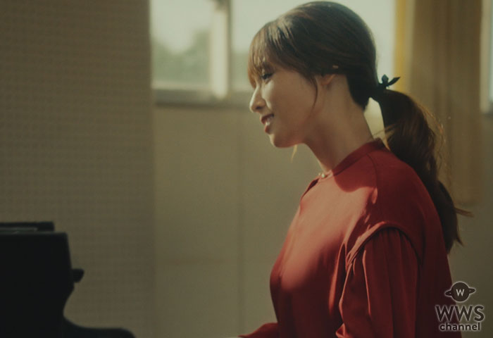 【動画】深田恭子がピアノ演奏「午後の紅茶」新CM公開