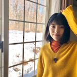浜辺美波、破壊力とてつもない！使い捨て紙コップを持つ敬礼ショットにファン反響！「イチコロです」「たまらん」