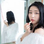 我妻ゆりか、グラフィック集「あの子のパジャマ」アザーカットあんどインタビューが公開