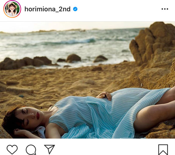 乃木坂46 堀未央奈、母親から写真集を絶賛！「いつもは厳しめの母ですがすごく褒めてくれました」