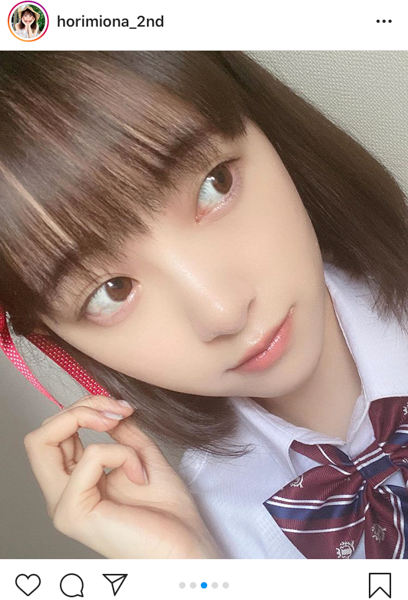 乃木坂46 堀未央奈、『君の名は。』の再現コスプレを披露！「リアル三葉や」「制服姿似合いすぎ」