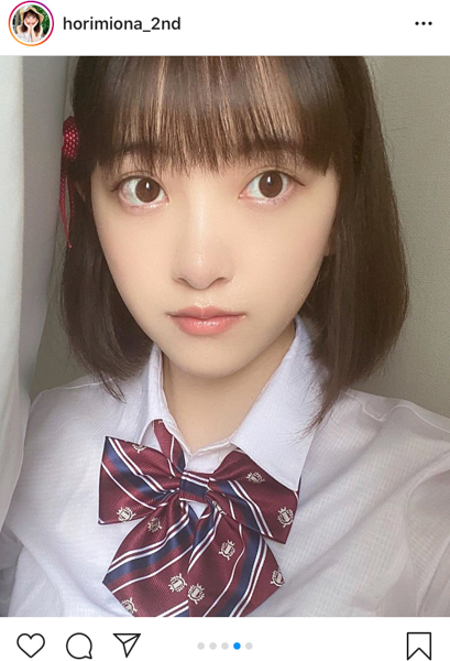 乃木坂46 堀未央奈、『君の名は。』の再現コスプレを披露！「リアル三葉や」「制服姿似合いすぎ」