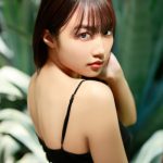 黒木ひかり、ハタチ直前の大人ビューティな色気ショット公開「今回の撮影もはりきっております！」
