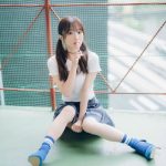 「#ババババンビ」岸みゆ、ヘルシーなミニスカアザーカット公開！