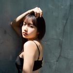 黒木ひかり、ハタチ直前の大人ビューティな色気ショット公開「今回の撮影もはりきっております！」