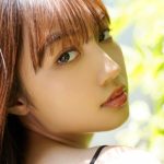 黒木ひかり、ハタチ直前の大人ビューティな色気ショット公開「今回の撮影もはりきっております！」