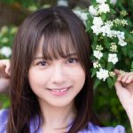 桃月なしこ、赤ビキニに映える純白ボディを披露！