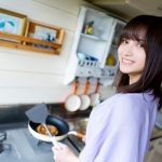 桃月なしこ、赤ビキニに映える純白ボディを披露！