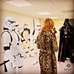 YOSHIKI、ダース・ベイダーとXポーズ！豪華な貴重写真公開にファン歓喜！！