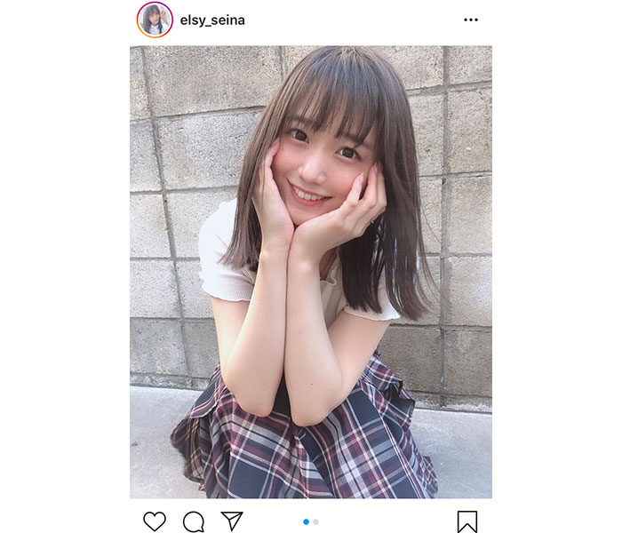 elsy 橋本せいな、制服風な夏の私服ショットに「とってもかわいい」「笑顔が素敵」と話題