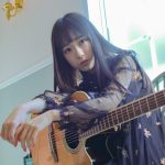 高校生シンガーソングライター・飯塚理珠、リモートでコラボしたMV「いつの日かまた手を繋ごう」を公開