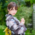 桃月なしこ、「浴衣デートはいつかしたい」浴衣アザーカットが公開