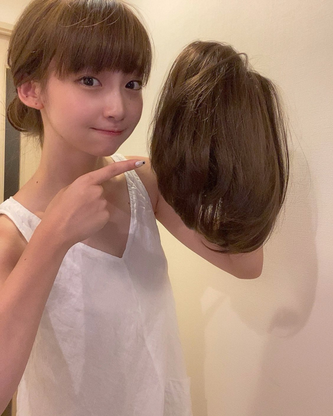 NGT48 荻野由佳、夏に向けてショートヘアに！？投稿の続きでまさかの・・・