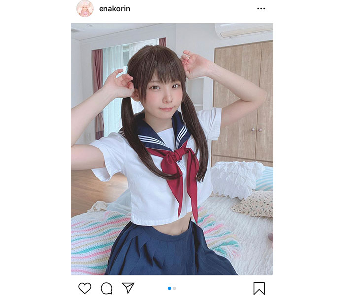 えなこ、セーラー服の下は・・・？「なんと水着なんです笑」