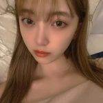乃木坂46 堀未央奈、添い寝風ショットをインスタで披露！「金髪似合う」「毎日の癒しです」