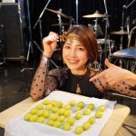吉川友、半年ぶりのワンマンライブで粒数えに挑戦！「32粒、数えたー！」
