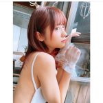 桃月なしこ、大胆背中開きのご褒美ショットを披露！「神々しい可愛さ」「スタイル美しいです」