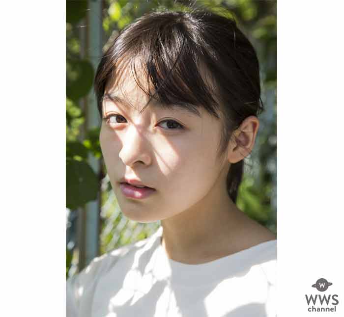 今最も注目されている女優・森七菜、待望のファースト写真集『Peace』発売!