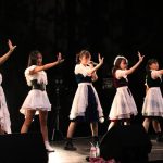 「たこやきレインボー×東京女子流 生配信企画ライブ～東西歌合戦～」、息の合ったコラボレーションに観客が熱狂