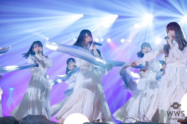 【ライブレポート】日向坂46がファンタジックな世界観で配信ライブ、約30万人魅了！9月に1stアルバムリリースも発表！