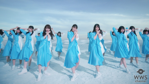 日向坂46、待望の1stアルバムリード曲『アザトカワイイ』MVが解禁！