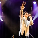 向井太一、自由な歌声を踊らせオーディエンスの心を震わせる！＜THE BONDS 2020＞